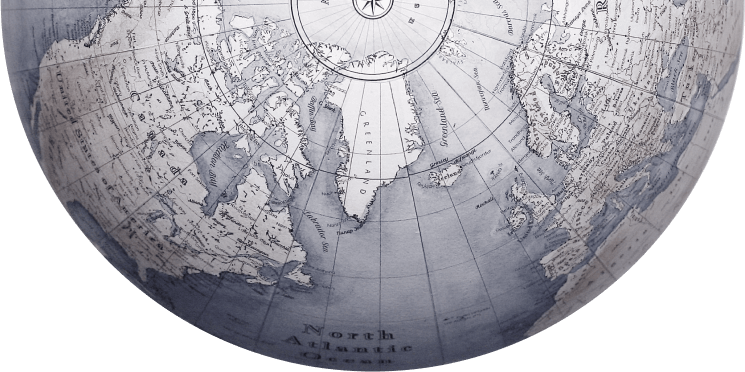 Mapa-múndi estilizado em formato de meia-lua, representando o alcance global e o foco em direito internacional do escritório de advocacia Carvalho Barros.